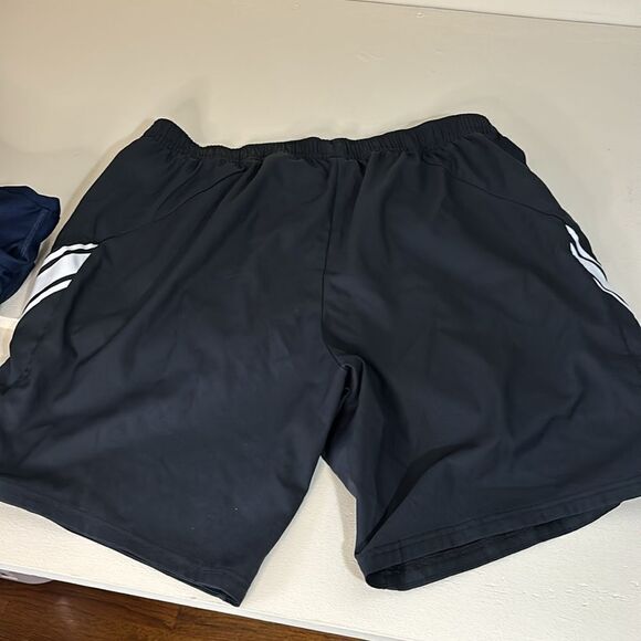 Black Nike dry fit shorts - Picture 2 of 2